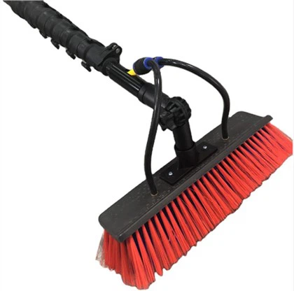 Poste alimentado con agua de fibra de carbono